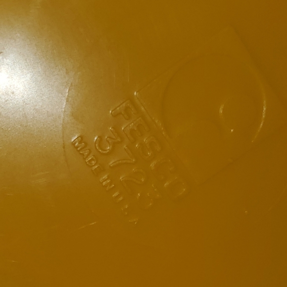 4 Fesco Vintage Melamine trays - Picture 2 of 2